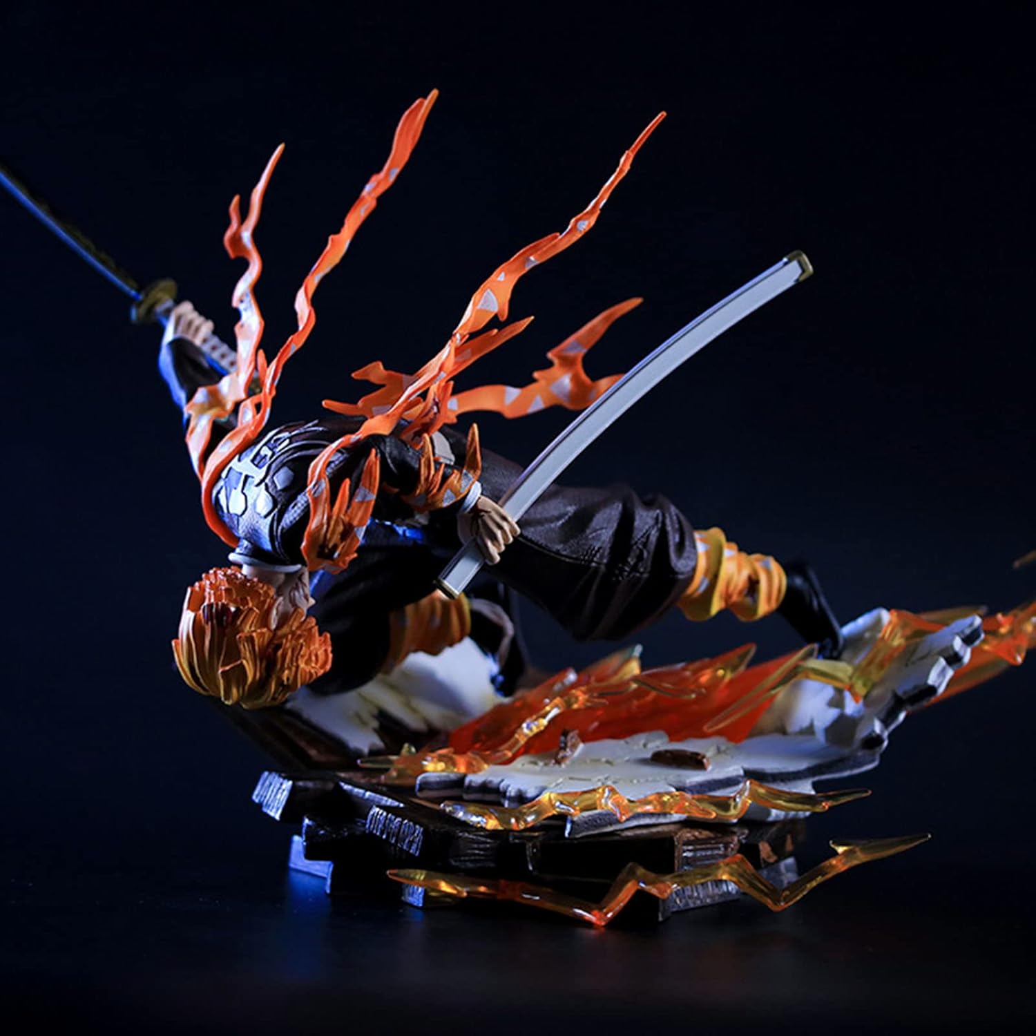 Agatsuma Zenitsu Battle Pose Figure,Anime Figure Environmental PVC Collection Statue Model